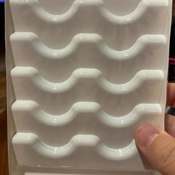 Josiezoey Be Your Own Queen 5 Pairs of Colored Eyelashes - Picture 3 of 3